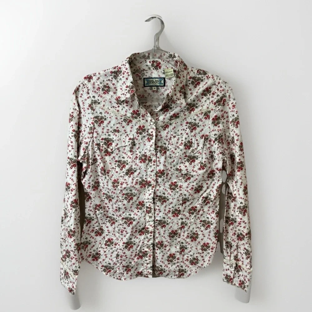 Shyanne Western Pearl Snap Top Womens‎ Size Medium Prairie Floral Rodeo Cowgirl